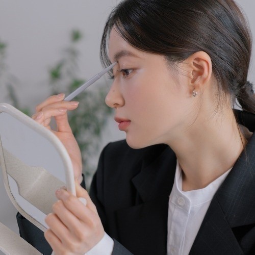Combo Bảng màu mắt Romand Better Than Eyes 6.5g + Chì kẻ mày Romand Han All Flat Brow - Han All Line 0.17g