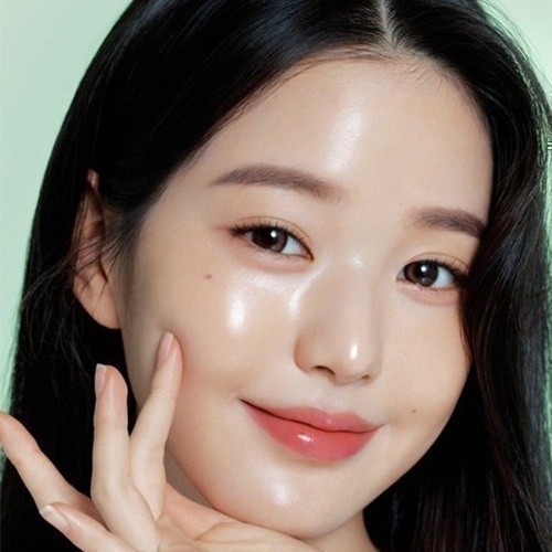 (Quà tặng không bán) Tinh chất dưỡng sáng da Vitamin C Green Tea Enzyme Brightening Serum 7ml