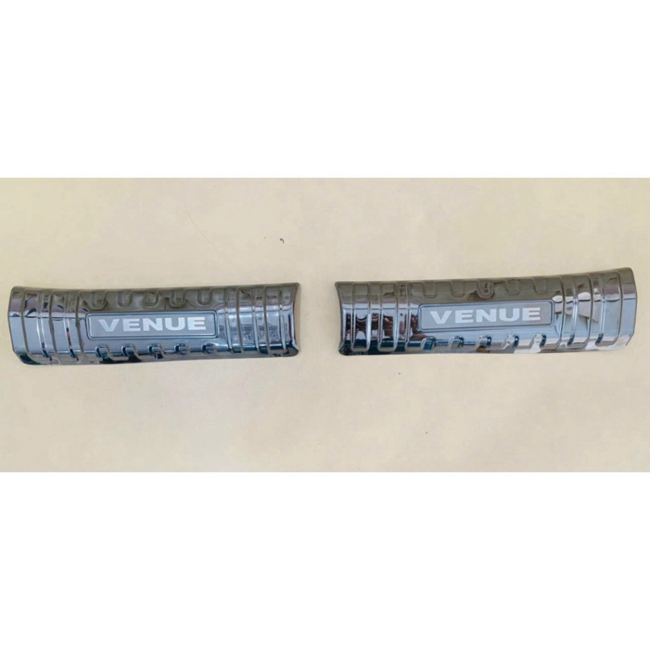 Ốp Chống trầy cốp xe Hyundai Venue Đời 2024 2025 mẫu titan cao cấp-Trang trí,bảo vệ chống trầy cốp xe