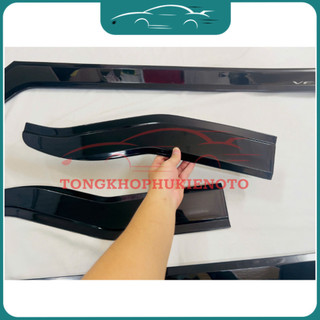 Vè che mưa xe Vinfast VF3 loại Nhựa đen , ngăn mưa tràn vào xe, khi đi trời mưa dễ dàng hé kính cho mát