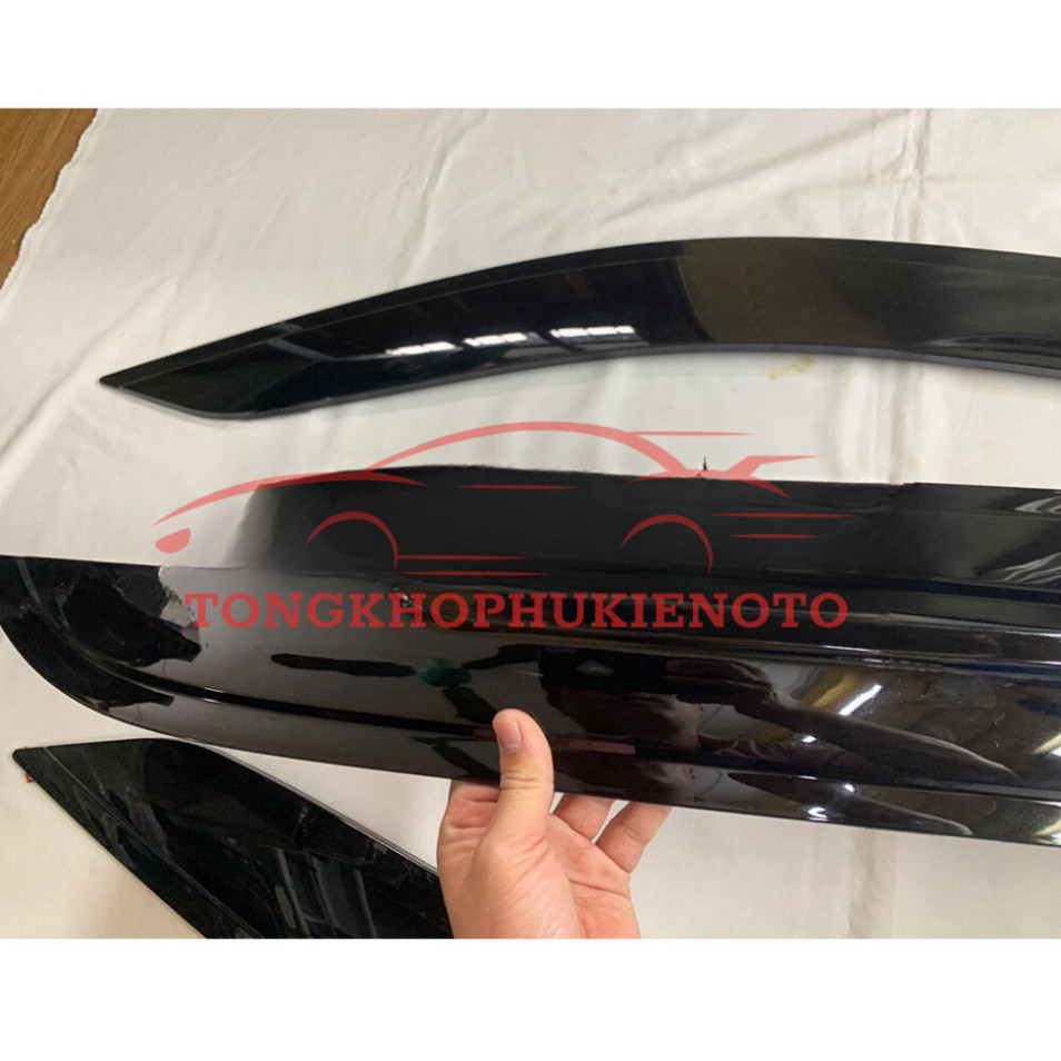 Vè che mưa xe Toyota Hilux 2017 2018 2019 2020 2021 2022 2023 2024 - Hàng Thái dày cao cấp