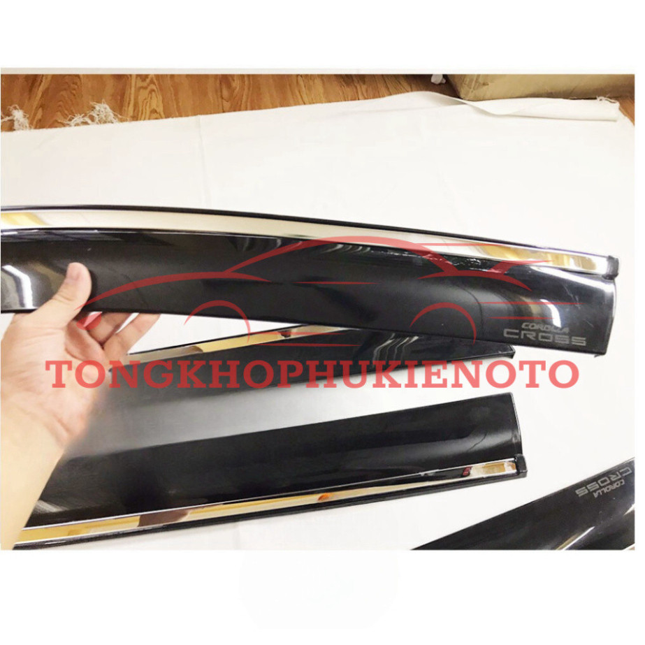 Vè che mưa xe Toyota Corolla CROSS 2019-2020-2021-2022-2023-2024 chỉ INOX cao cấp