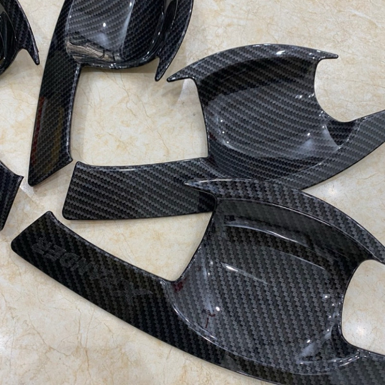 Ốp tay nắm, hõm cửa CARBON xe Mitsubishi Xforce 2023-NAY vân cacbon cao cấp