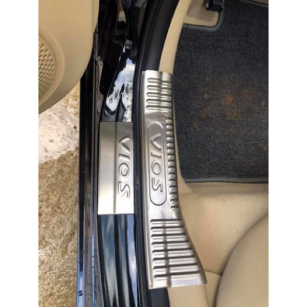 Bộ ốp bậc chân, nẹp bước cửa trong + ngoài xe Toyota Vios 2014- 2017, 2019 - 2023 chất liệu inox