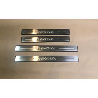 Ốp bậc cửa, nẹp bước chân xe Toyota Innova 2006- 2007 2008 2009 2010 2011 2012 2013 2014 2015 Hàng inox cao cấp
