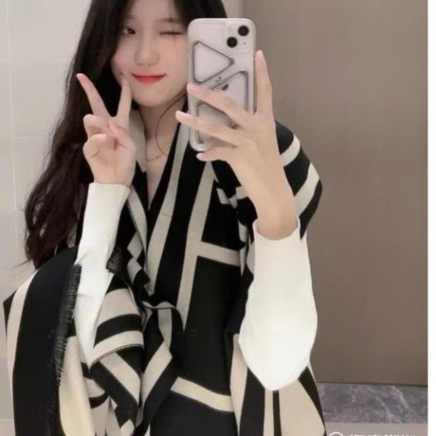 Khăn quàng cổ FULL BOX BÁN LỖ LẤY LƯỢT hàng loại 1 chất dạ len dày dặn phong cách Hàn Quốc khăn len khăn đeo khăn nữ