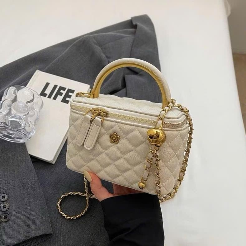 XẢ KHO Túi cốp vuông túi cốp nữ da nhám trang trí hoa trà hàng Quảng size 18cm đeo chéo đeo vai