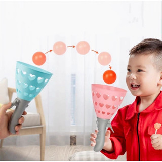 ```Đồ Chơi Tung Hứng Bóng Nhiều Màu - Khuyến Khích Bé Vận Động, Tương Tác, Bao Gồm 2 Tay Hứng & 4 Quả Bóng```