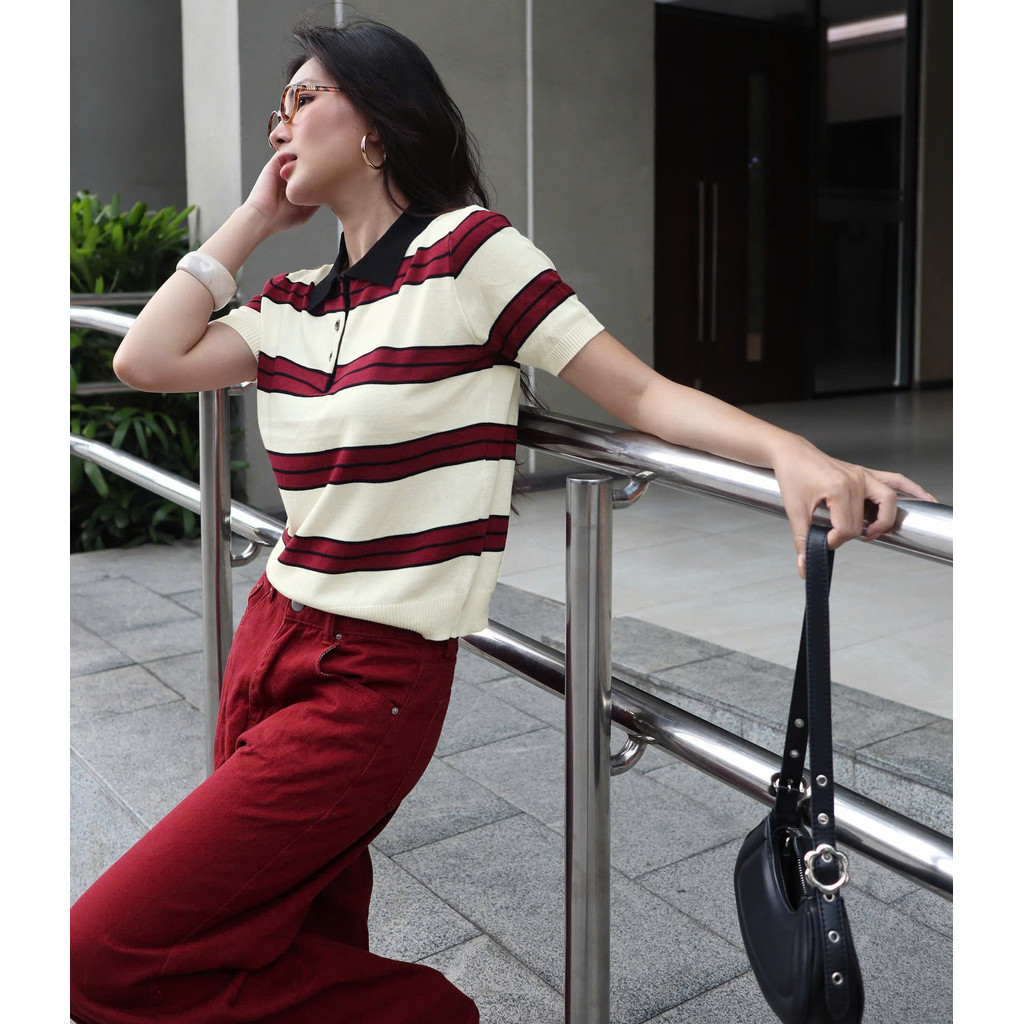 Áo Len Mirage Cổ Kem Sọc Đỏ Local Brand Chất Len Mongtoghi Mềm Mịn Thoáng Mát.