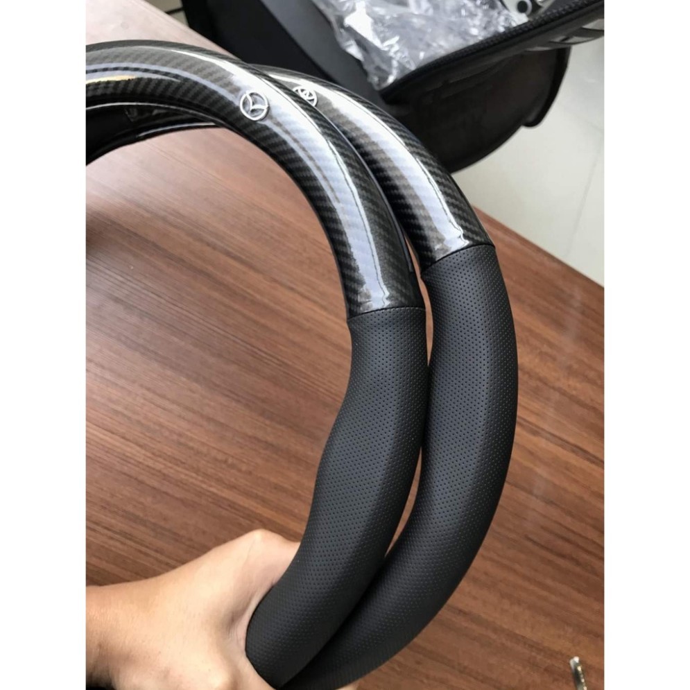 Bọc Vô Lăng Carbon Cho Xe ô tô Suzuki vô lăng dạng tròn size M- 37, 38cm