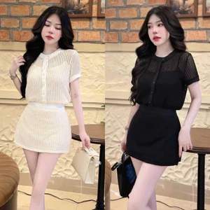 Sét bộ nữ len ren 2 lớp với thiết kế cổ tròn ngắn tay cài nút phối chân váy chữ A (có lót) kiểu dáng trẻ trung