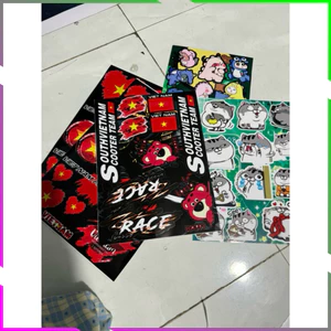 Decal Gấu Dâu Race Dán Trang Trí Xe Máy Xe Điện 3 Lớp Chống Nước - Set Sticker Tem Dán Nhãn Dãn - Nhãn Dán