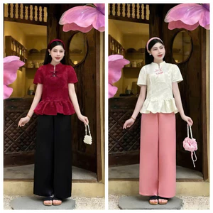Set bộ thanh lịch áo gấm tapta cổ trụ đính nơ đen nhí tay ngắn dáng peplum phối quần suông tuyết nhung có túi -