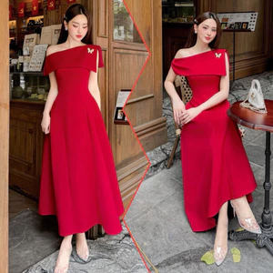 Đầm Đỏ thiết kế lệch vai dáng xoè sang trọng.Đầm đi tiệc dáng xoè lệch vai thời trang