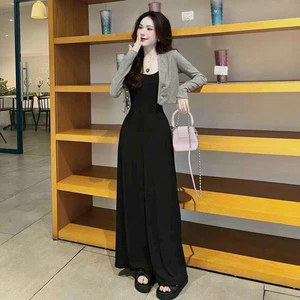 Đầm thời trang nữ, đầm tăm lạnh hai dây ôm body dáng dài xòe kèm khoác xám ngắn from croptop tay dài siêu tôn dáng