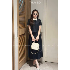 Set đồ nữ áo thủy thủ và chân váy xếp ly chất xước hàn dập bông sang chảnh thích hợp đi làm đi chơi