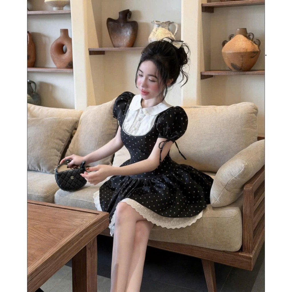 Đầm thời trang nữ syle nàng thơ chất mango phối viền ren thiết kế tay búp cổ bèo lá họa tiết in chấm bi váy dáng xòe