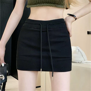 Chân Váy Nữ Sáng Chảnh Dây Rút Kèm Quần Bảo Hộ 2 Màu Đen Xám Basic