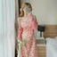 Set váy hoa 2 dây xếp ly ngực bọc nút kèm áo khoác gân xinh xắn cùng tone hồng dễ thương phù hợp đi tiệc, đi biển