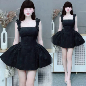 Đầm thời trang Nữ thiết kế mới form xịn chất xược hàn 2 dây mảnh mai đính hoa vai dập hoa tỉ mỉ bo váy ngắn xòe ba