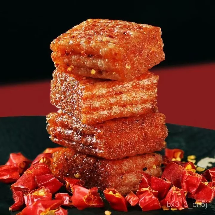 Đồ ăn vặt cay: bánh cay, đồ ăn vặt cay để dự trữ trong ký túc xá, món ăn vặt gợi nhớ tuổi thơ, gói đồ ăn vặt cay phổ biế
