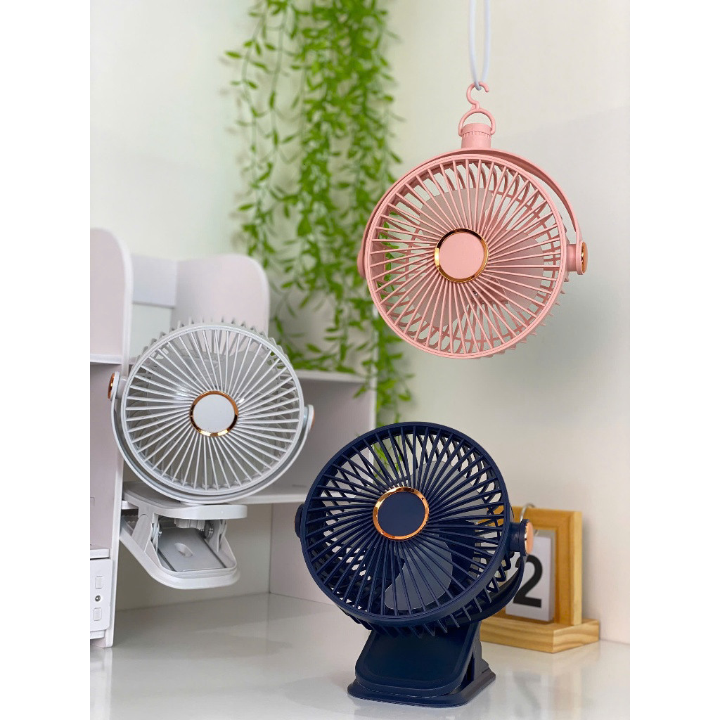 Quạt Tích Điện Kẹp Bàn Pin Trâu Xoay 360, Có Đèn, Kèm Dây Sạc, Quạt Mini Đa Năng - 365MART special
