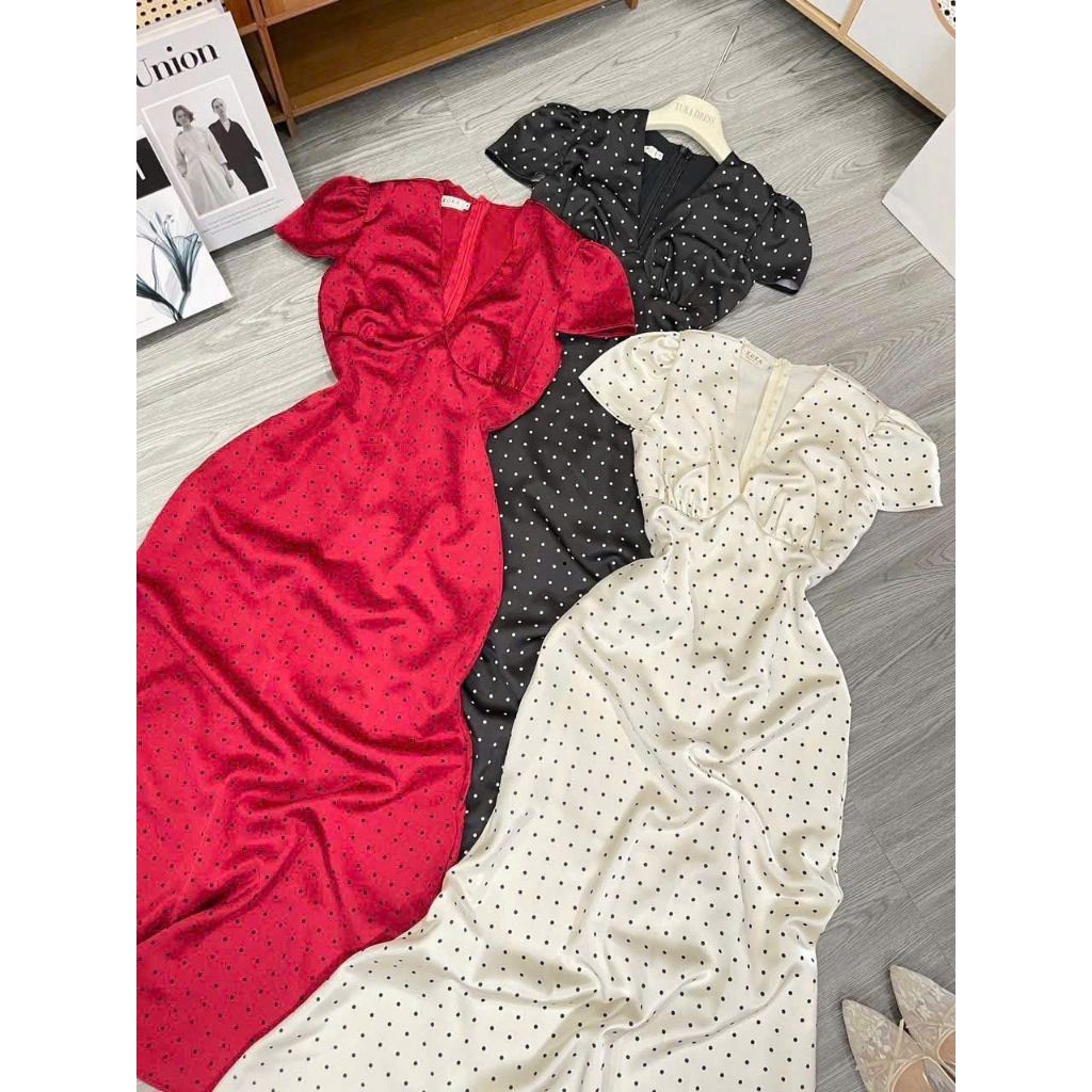 Đầm maxi lụa chấm bi cổ v tay ngắn dài xoè chuẩn hình