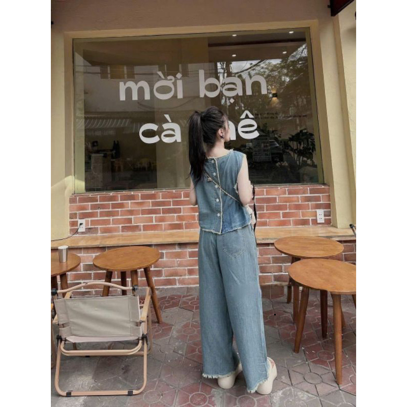 BỘ ĐỒ JEAN ÁO CỔ TRÒN GÀI NÚT SAU PHỐI QUẦN DÀI ỐNG RỘNG😉đi chơi, dạo phố, shoping, hội họp bạn bè...đẹp mặn mà😃
