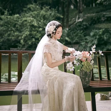 Chụp ảnh theo chủ đề studio: Váy cưới nhẹ nhàng phong cách cổ điển Pháp mang lại cảm giác sang trọng, váy cưới ren phong