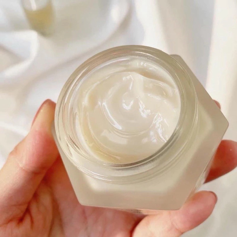Kem dưỡng keo ong CNP Laboratory Propolis Ampule Active Shot Cream