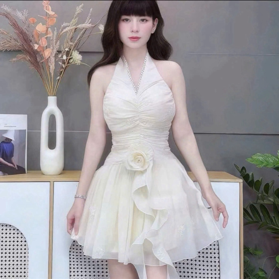 [Luna chọn] Đầm Dài Thiết Kế Cổ Yếm Phối Ren Voan Tơ Xoè Thanh Lịch, Đính Bông Dễ Thương, Mặc Dự Tiệc Luna
