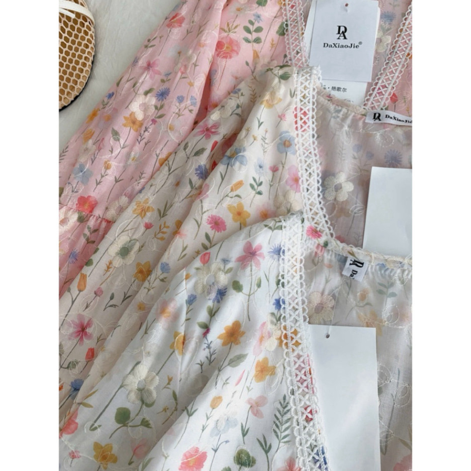 [Luna chọn] Áo Babydoll Cổ V viền Ren Thêu Hoa Nổi Tay Loe form xoè Shopbostore Luna