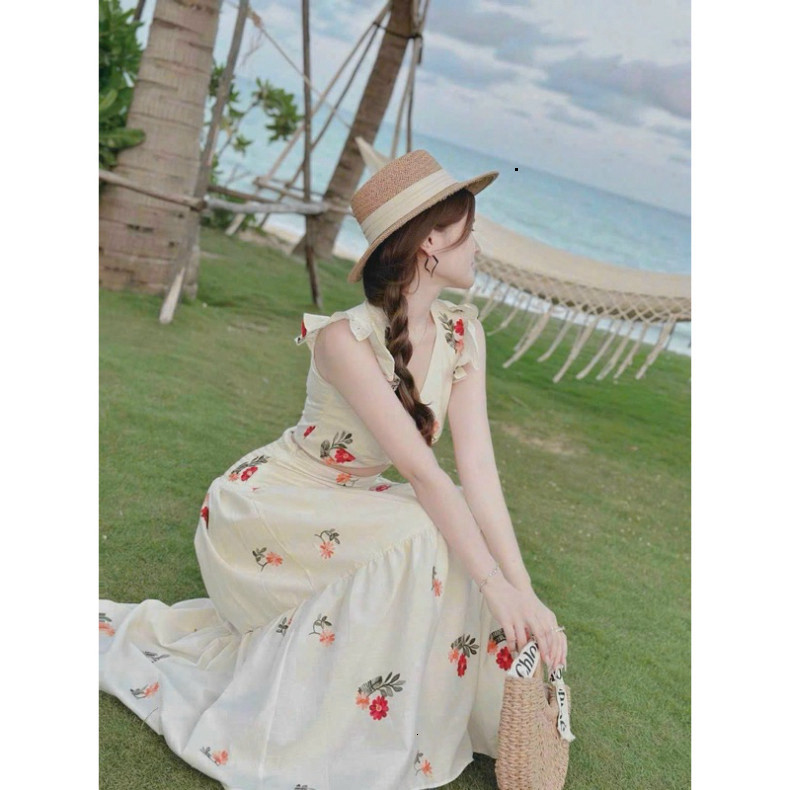 [Luna chọn] Sét váy thời trang nữ mặc đi biển chất lụa ý in hoa xinh cổ v nút bọc cánh tiên mix chân váy mocking váy xoè