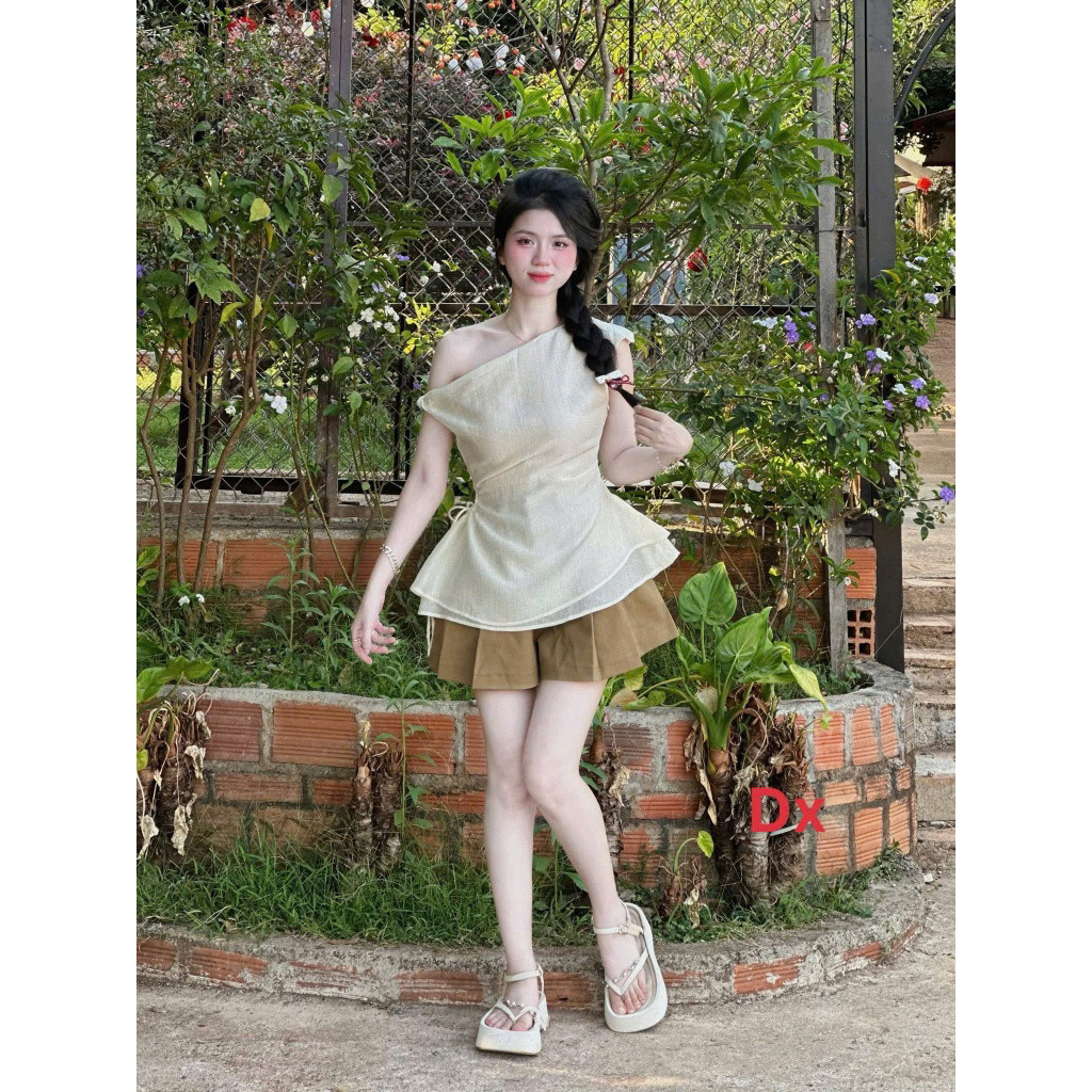 Set bộ thời trang nữ siêu dễ thương chất vải áo tơ lệch vai chiết eo nhẹ nhàng phối quần cotton hàn giả váy xinh