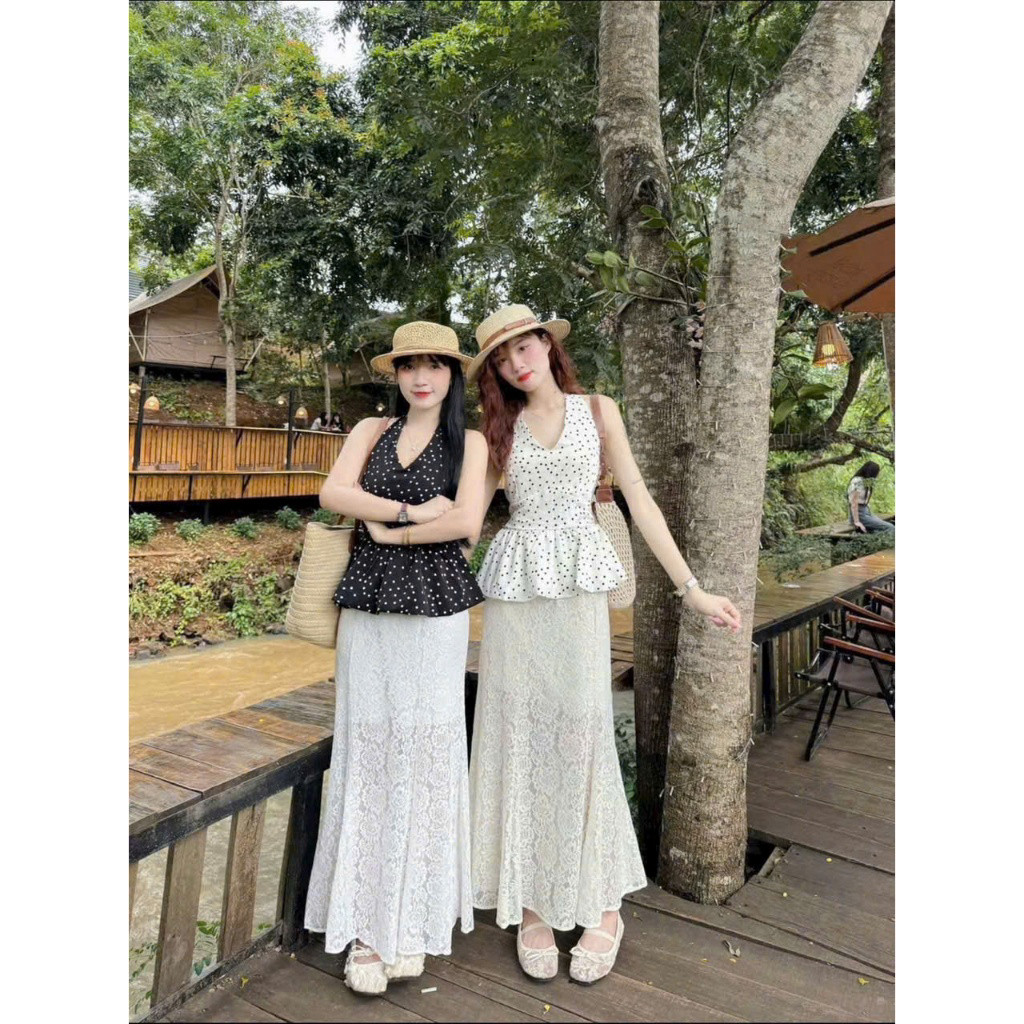 SÉT CẶP CHO CHỊ EM ÁO LỤA CHẤM BI THÂN SAU MOCKING PHỐI CHÂN VÁY REN CÓ LÓT 2 MÀU Y HÌNH