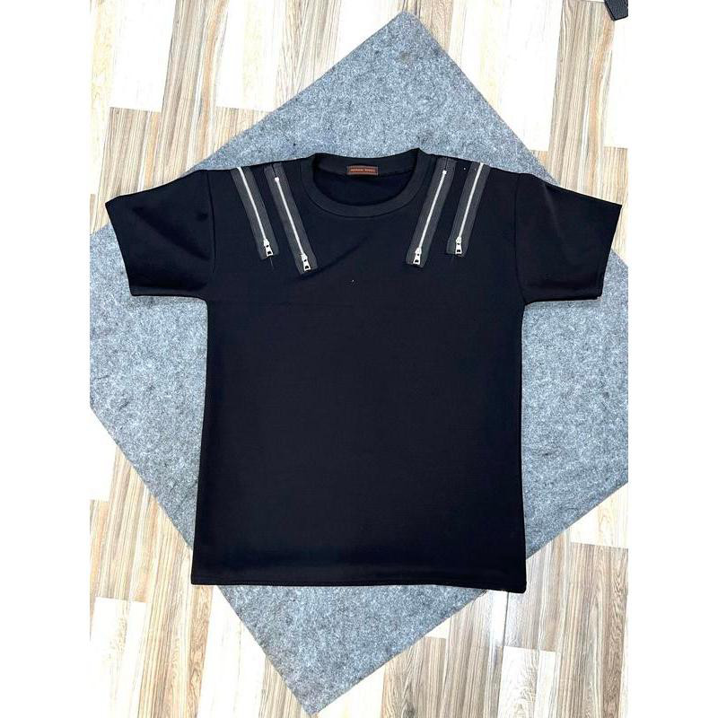 Áo Thun Cổ Tròn Nữ Nam 4 Khoá Ngắn Ôm Gọn Top Menswear Hot Trend 2026