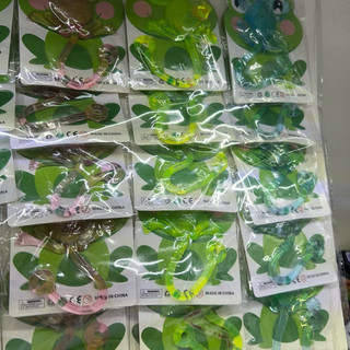 Đồ chơi ếch dẻo bắn dính tường - Vỉ 20 con siêu vui nhộn cho bé
