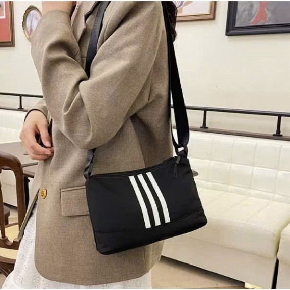 Túi Xách Nữ Đeo Chéo Ba Sọc Dáng Thể Thao Chất Vải Dù Phong Cách Trẻ Trung Năng Động Bền Đẹp 16