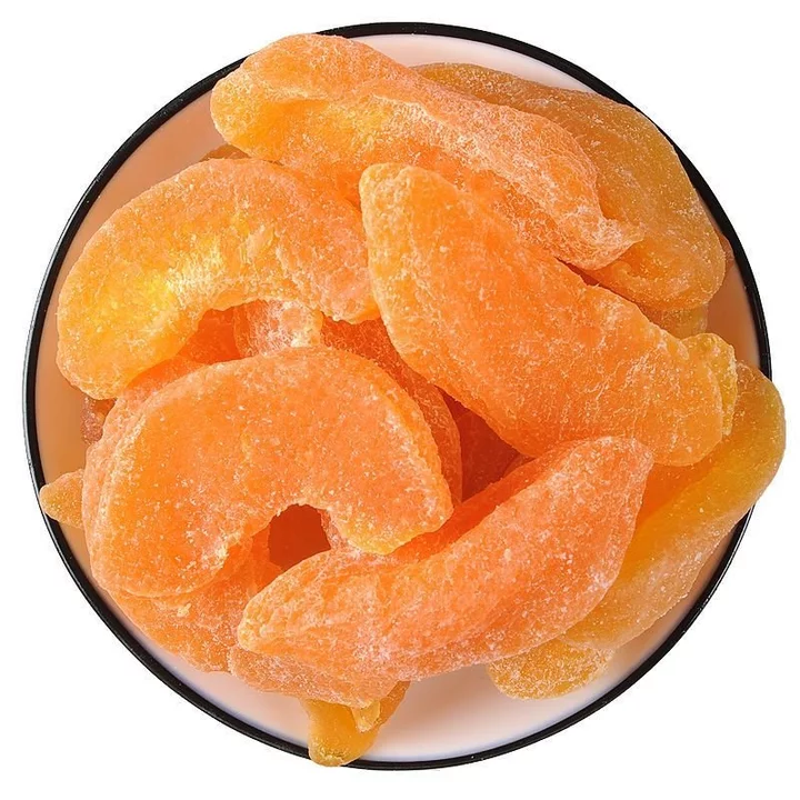 Hũ lớn đựng đào vàng khô, đồ ăn vặt trái cây ngâm đường, đào khô miếng, trái cây sấy khô, đồ ăn vặt từ đào, đồ ăn vặt gi