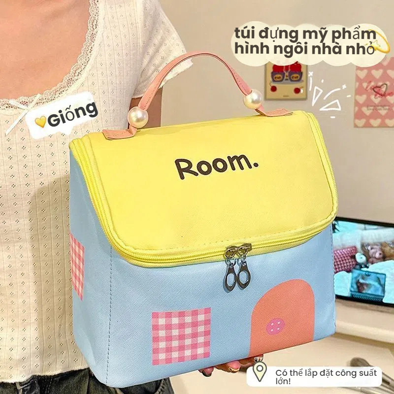 Túi đựng mỹ phẩm cầm tay hình ngôi nhà sang trọng, dung tích lớn để được nhiều đồ aban