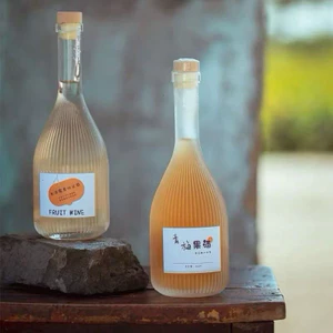Chai thuỷ tinh BlingBox - Chai Thuỷ Tinh Nắp Gỗ Dáng Tròn cao Trong - Phun Mờ 250ml - 500ml Kiểu Dáng Đẹp mắt, đựng nướ