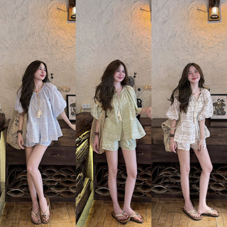 Set quần áo nữ hoa nhí thêu lỗ áo kiểu cổ nơ tay lửng quần đùi ống rộng đồ bộ nữ đi biển HCOM27229