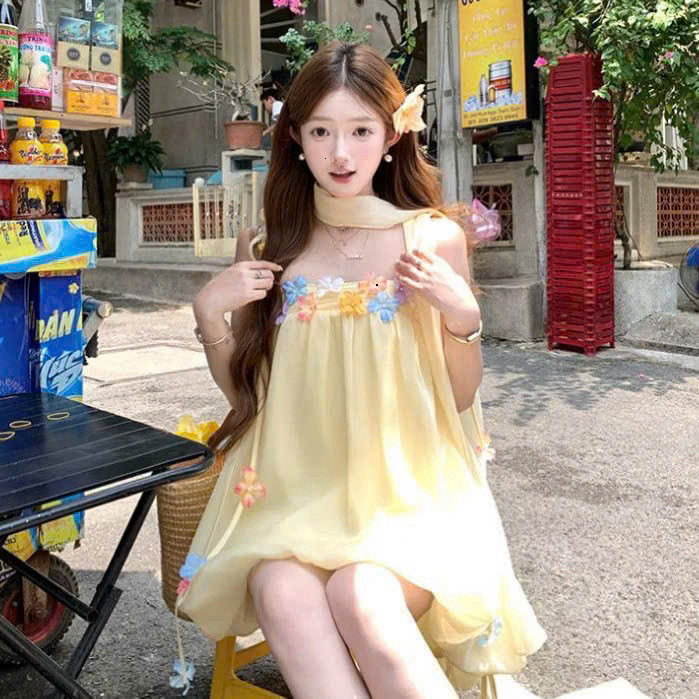 [Luna chọn] Đầm thời trang nữ dáng babydoll đáng yêu chất tơ ánh kim thiết kế 2 dây cột in viền hoa xinh váy dáng mini x