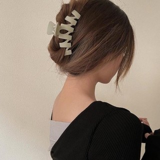Kẹp tóc hình vây cá mập siêu xynh đơn giản cho nữ RABBI