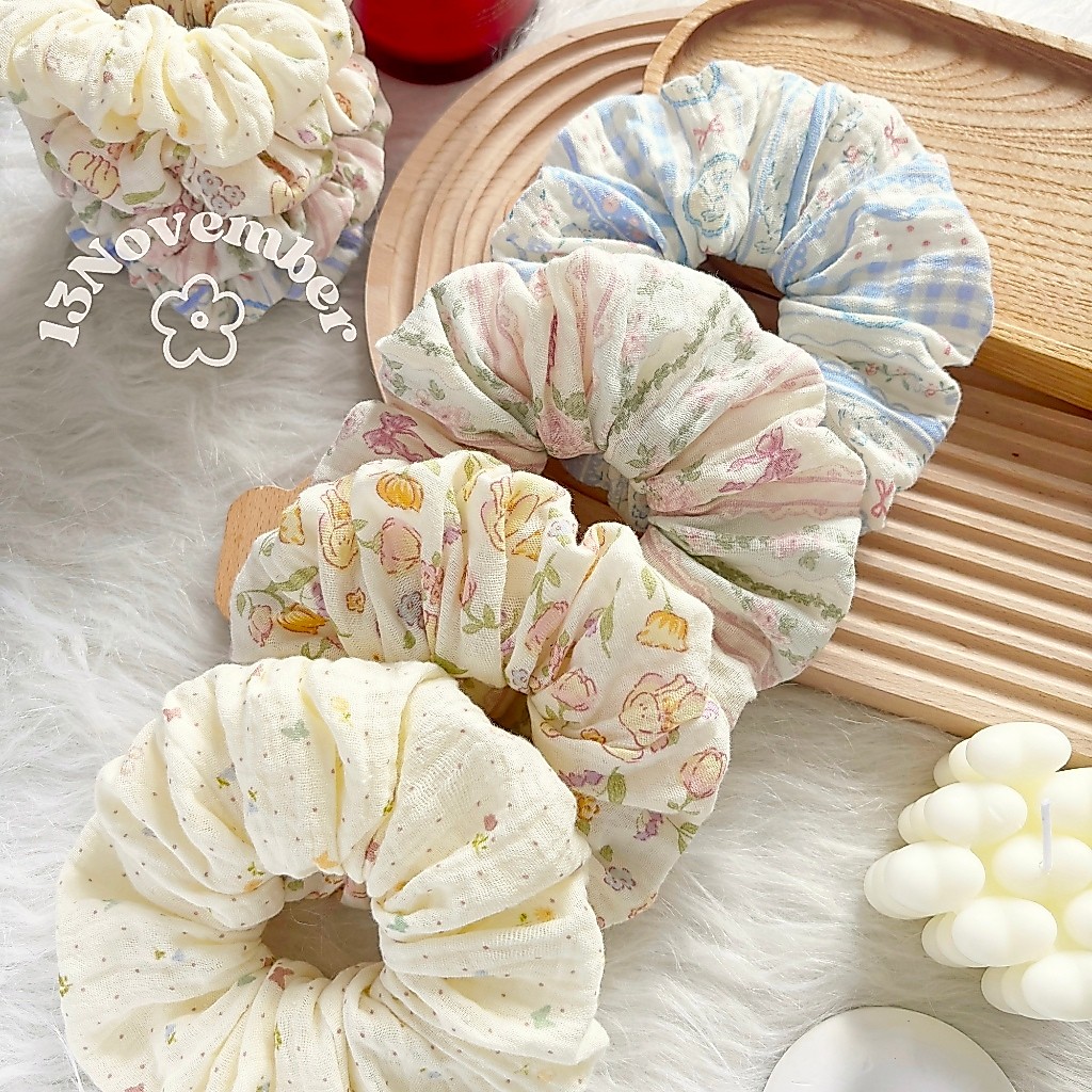 [SIÊU TO] Scrunchies Cột Tóc Vải Xô Muslin Hoạ Tiết Sọc Thỏ Hoa Bướm Size Lớn Xinh Xắn Dễ Thương | BigBuy360 - bigbuy360.vn