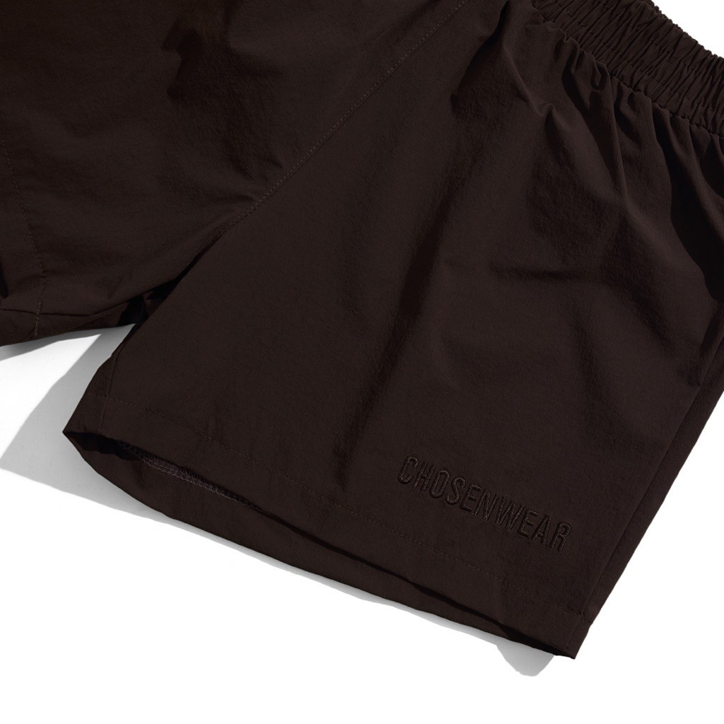 Quần short dù " CHOSEN NYLON SHORT" - form trên gối Unisex | BigBuy360 - bigbuy360.vn