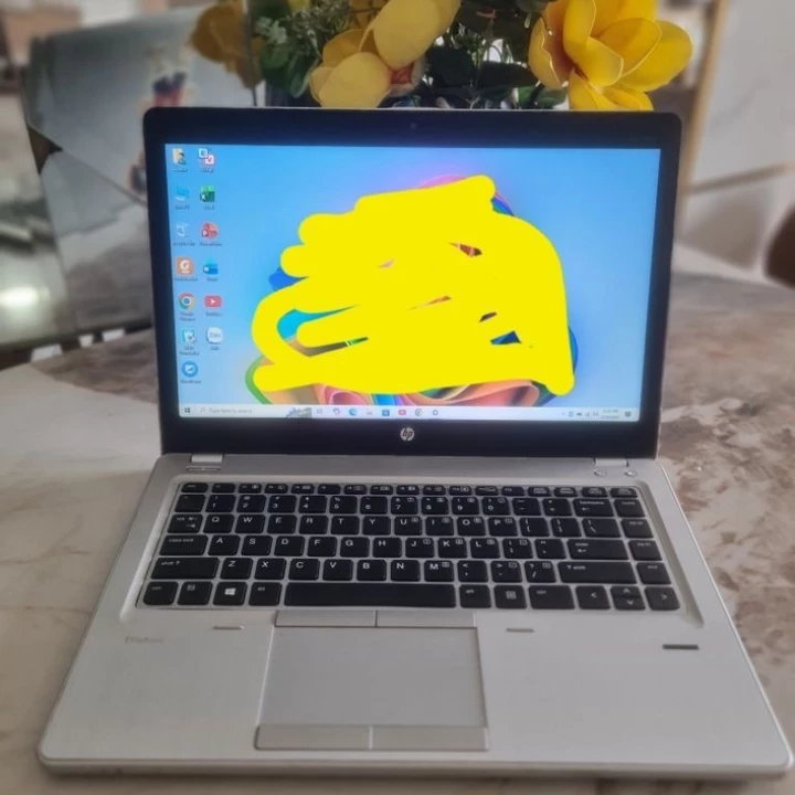 laptop hp elitebook vỏ nhôm mỏng, i5 gen 3, ram 6g . ổ ssd 128g . màn 14inh . pin còn dùng 1.5 giờ.