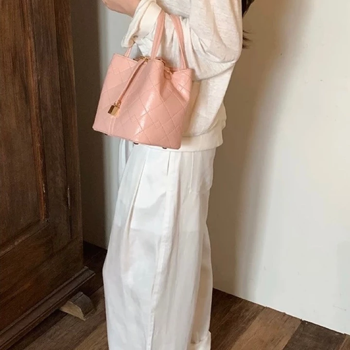 Women's Bucket Bag – 4