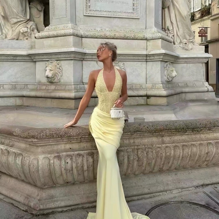 Đầm Dạ Hội Body Sequin Lấp Lánh Cổ Yếm Xẻ Ngực Dáng Đuôi Cá Draping Sang Trọng Dự Tiệc Gala Cưới