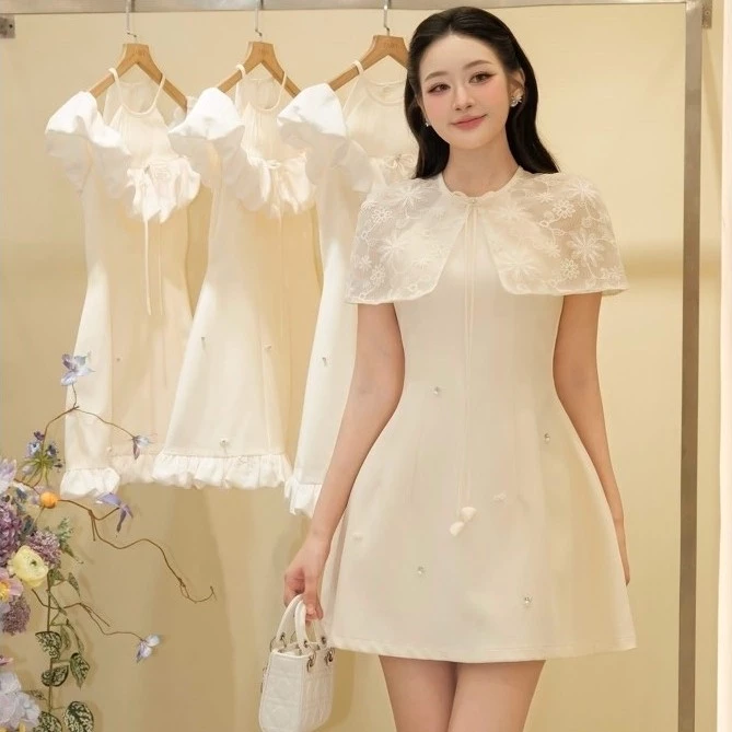 𝗝𝗘𝗡𝗡𝗬𝗖𝗟𝗢𝗦𝗘𝗧 ®- Váy thiết kế ren choàng thắt nơ, váy đi chơi đi tiệc nhẹ nhàng , Đầm nữ dáng chữ A đính đá -hàng chuẩn